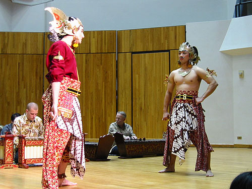 Narada and Gathutkaca talk.